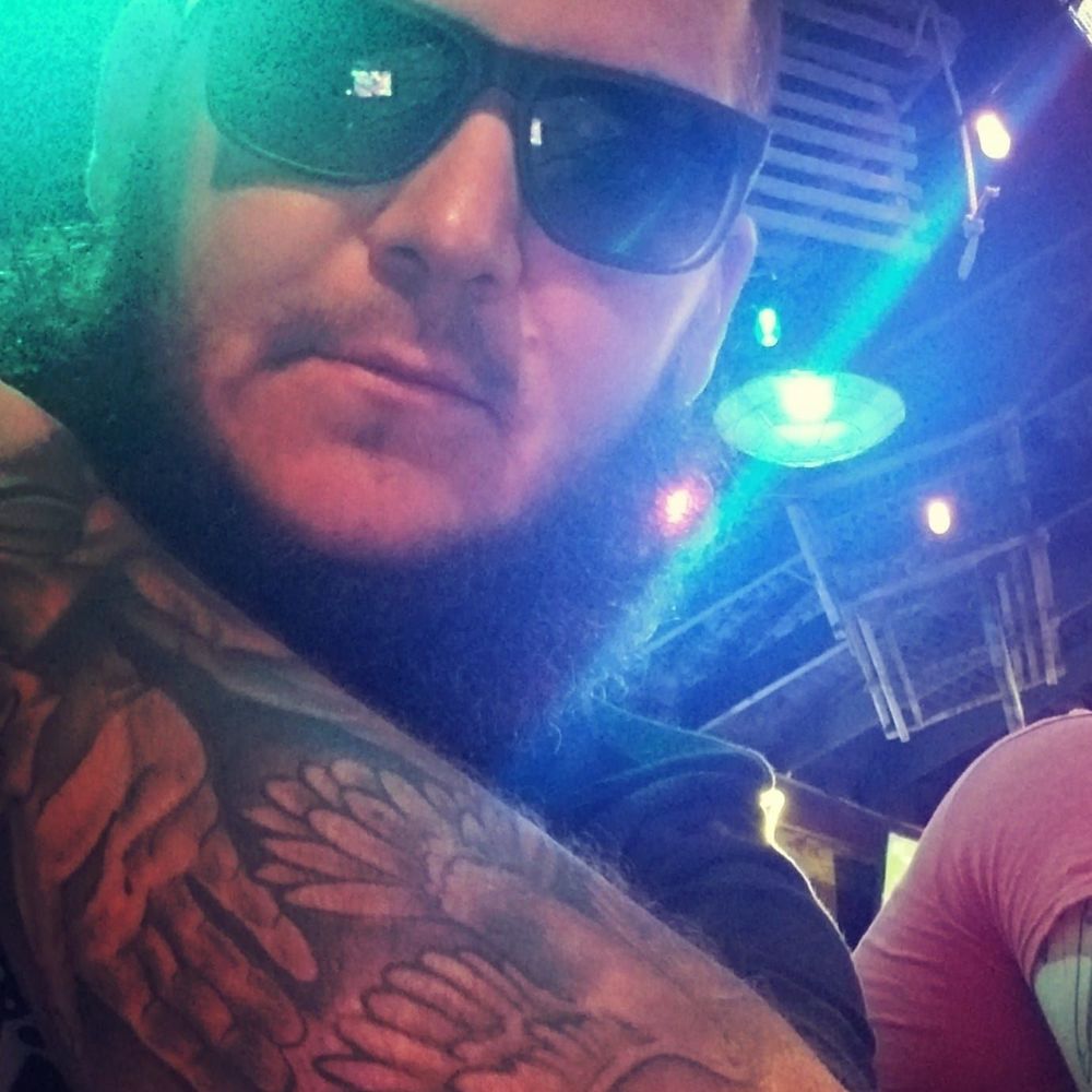 Meet your Posher, Adrian